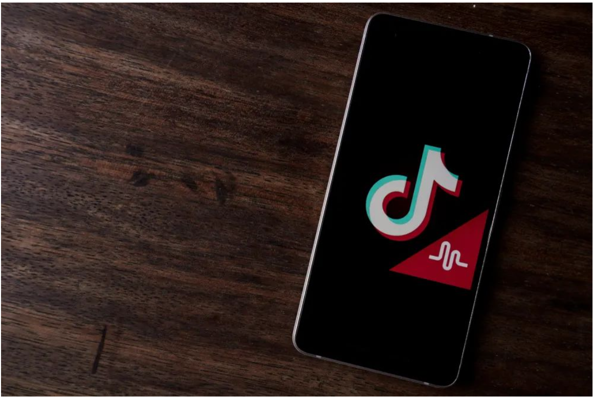 ABD Kongre Üyeleri ByteDance'in TikTok'u 165 Gün İçinde Elden Çıkarmasını İstedi Bu yılın ilk altı haftasında Çin'deki iPhone satışları yıllık %24 düştü.
