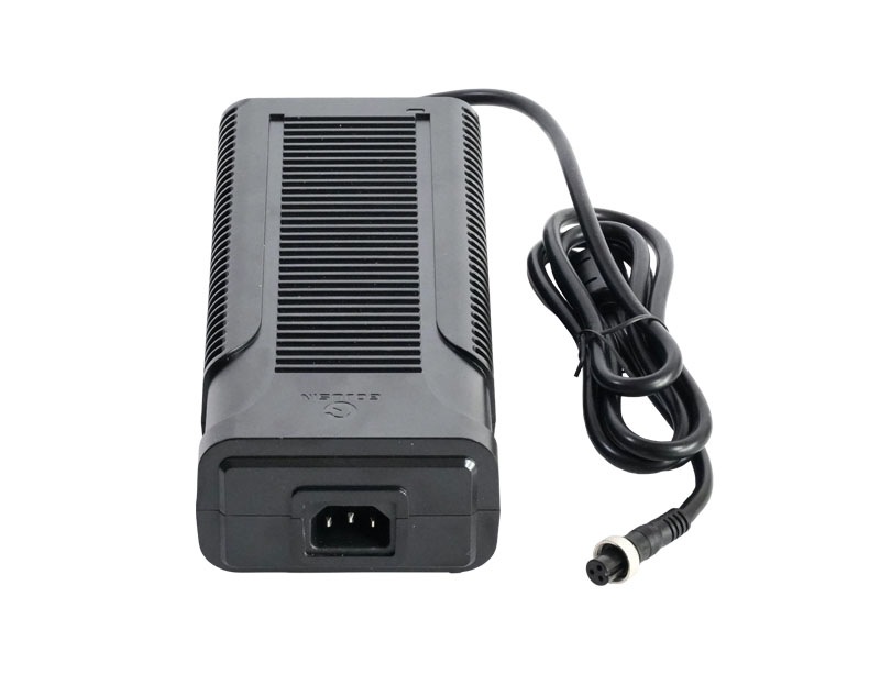Tornavida için AC DC Güç Adaptörü